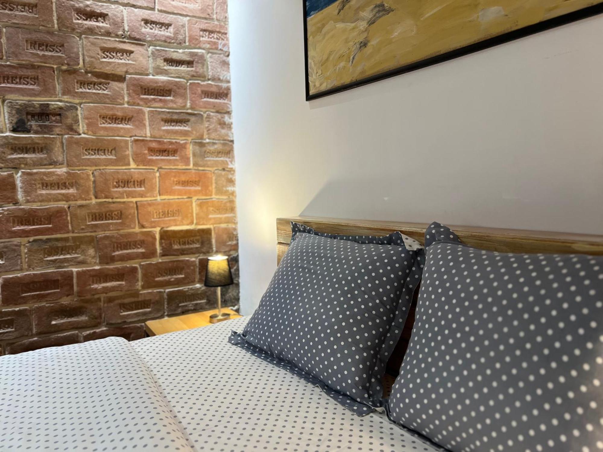 Loft-Style Apt On Virmenska Str Liov Exterior foto