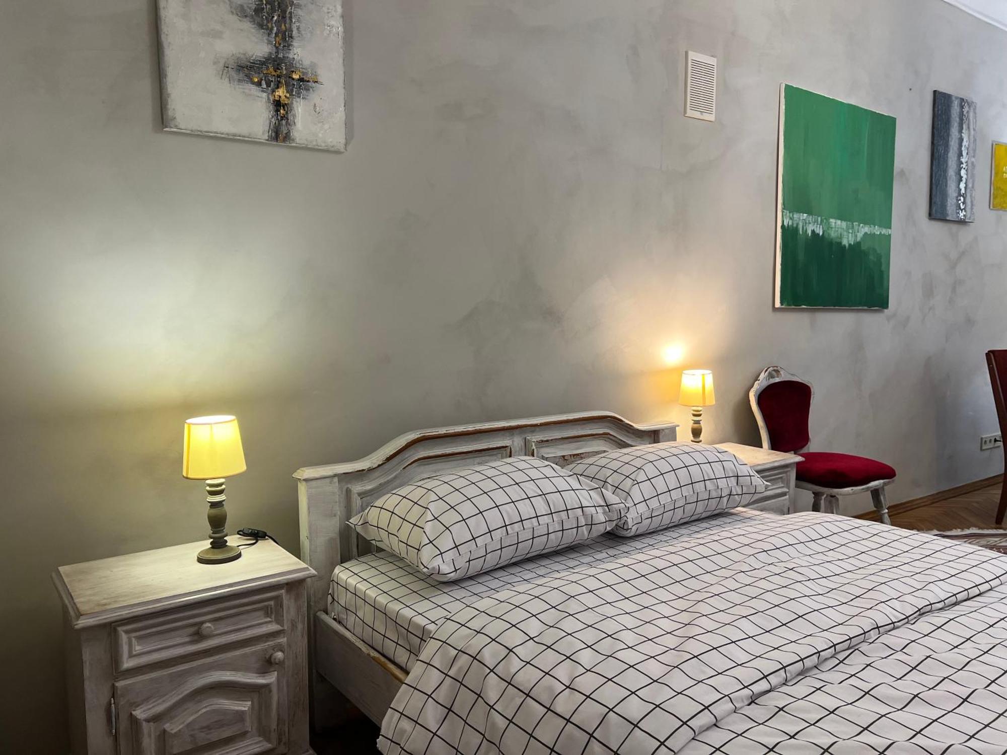 Loft-Style Apt On Virmenska Str Liov Exterior foto